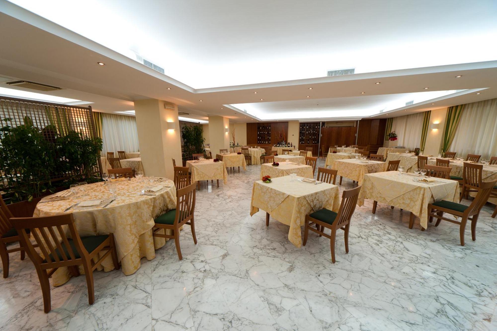 Citta' Dei Papi Hotel Anagni Exterior photo